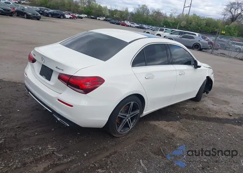 2019 Mercedes-Benz A 220 4Matic из США, поврежденный, VIN WDD3G4FB1KW030381